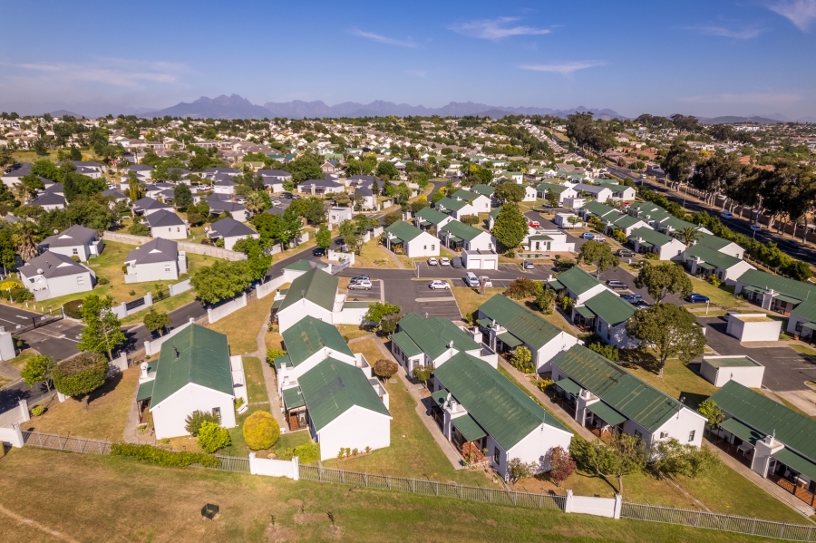 2 Bedroom Property for Sale in Goedemoed Western Cape